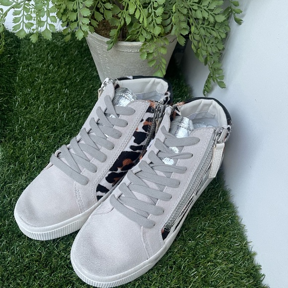 DOLCE VITA🍂🍁leather medium top sneakers 7.5 - Picture 8 of 9